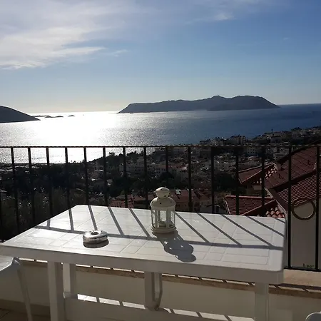 Kasinn Apart Kirmizi Kas
