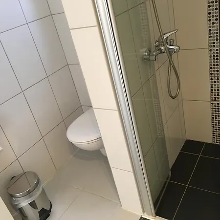 Kasinn Apart Kirmizi Kas