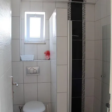 Apartment Kasinn Apart Kirmizi *